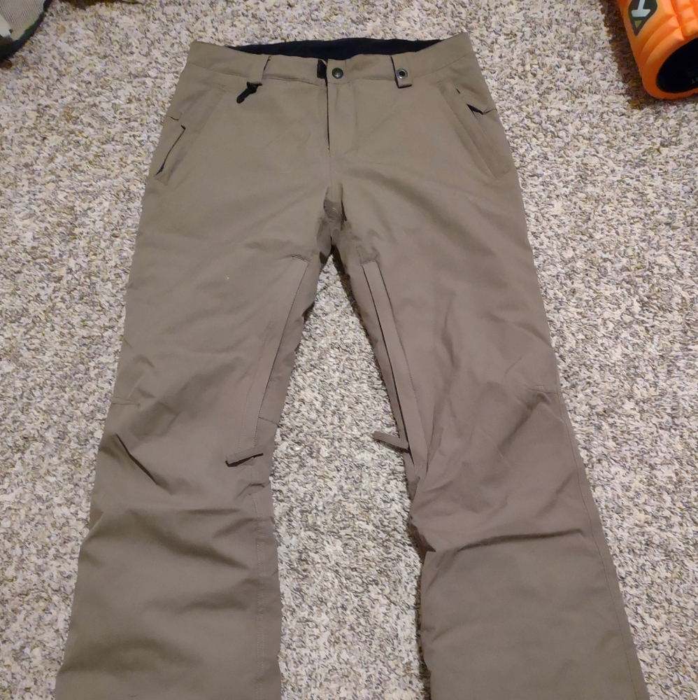 686 women's ski pants. Size M